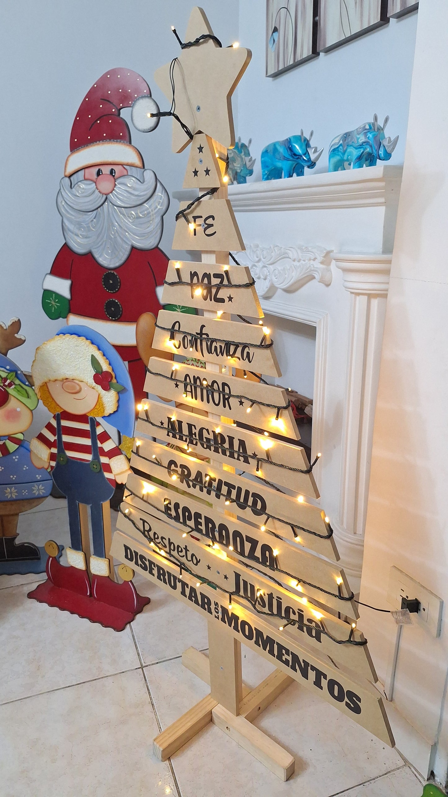 ARBOL NAVIDEÑO EN MADERA
