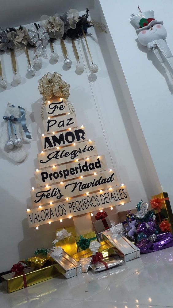 ARBOL NAVIDEÑO EN MADERA