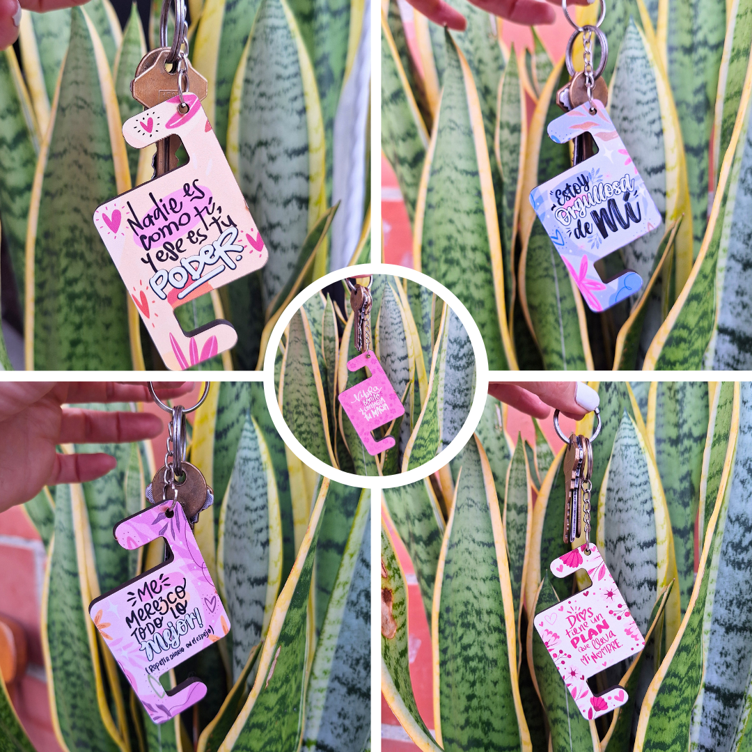SET de 5 LLAVEROS PORTACELULAR edición MADRES con MENSAJES MOTIVACIONALES + 1 REGALO especial