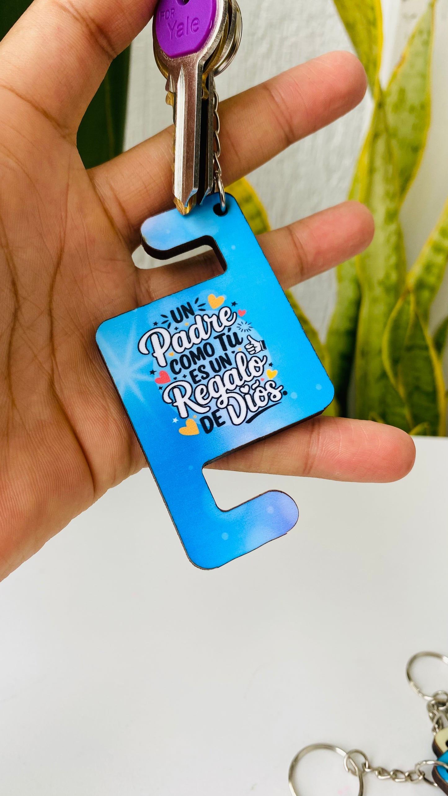 Regala 5 LLAVEROS PORTACELULAR a 5 PAPÁS diferentes! El Regalo Útil y Emotivo que cada Papá Merece + REGALO