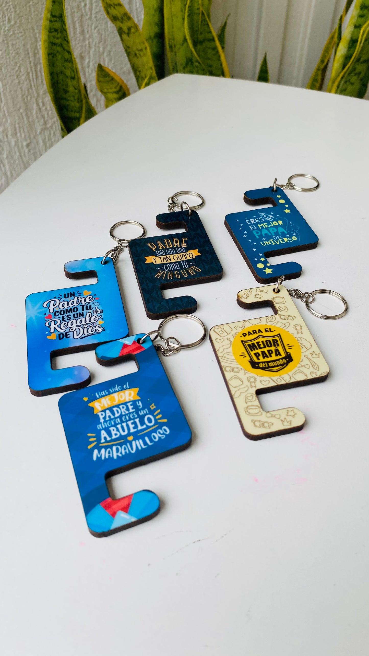 Regala 5 LLAVEROS PORTACELULAR a 5 PAPÁS diferentes! El Regalo Útil y Emotivo que cada Papá Merece + REGALO