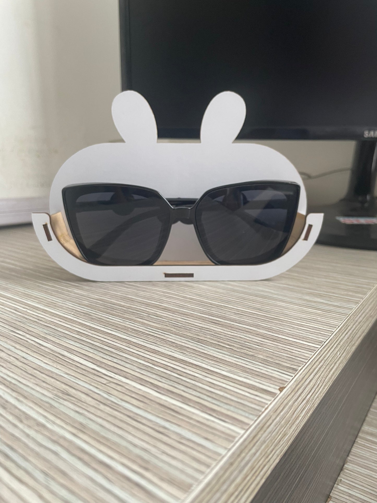 Soporte para Gafas: Organiza, Protege y Decora tu Espacio con Estilo + Regalo Especial eBOOK