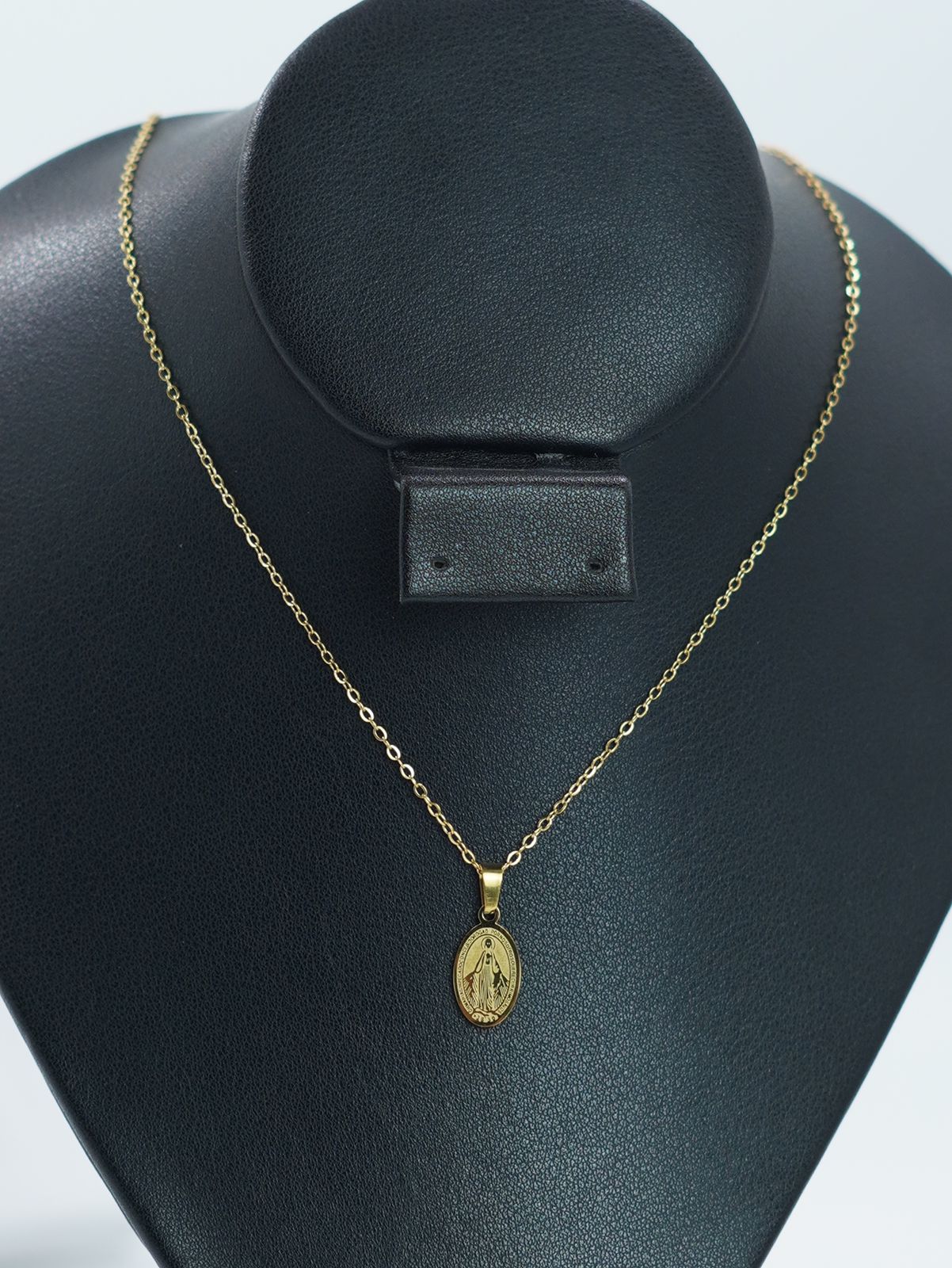 3 CADENAS + 3 DIJES, el REGALO perfecto para tu FAMILIA en esta TEMPORADA!