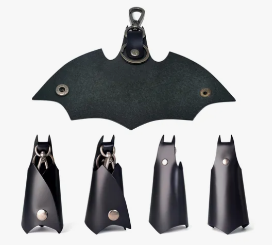 PACK X3 Llaveros Batman Edición PAPÁ + Tarjeta de Regalo GRATIS: Más que un regalo, un símbolo de carácter.