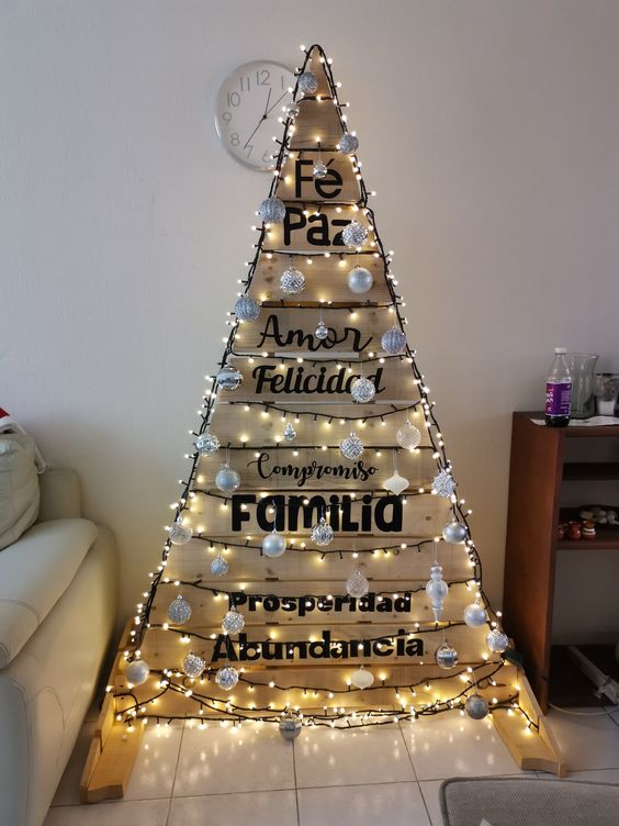 ARBOL NAVIDEÑO EN MADERA