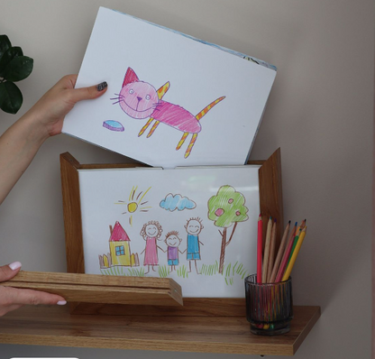 Portarretrato Mágico: Organiza, Protege y Muestra las Obras de Arte de tus Hijos
