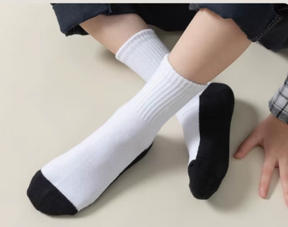Pack x 5 pares de MEDIAS con SUELA NEGRA  ¡Adiós al Sufrimiento de las Medias Blancas!