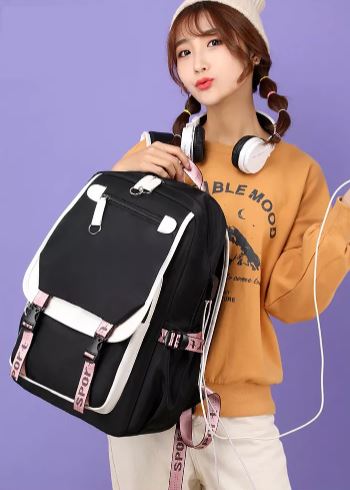MORRAL SMART KAWAII + PELUCHE POMPOM: INCLUYE PUERTO PARA CARGA Y PUERTO AURICULAR